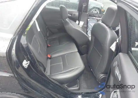 2016 Ford Focus Titanium z USA, uszkodzony, nr VIN 1FADP3N28GL327849